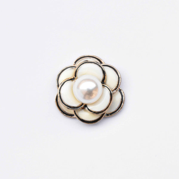 PETITE PEARL CAMELLIA